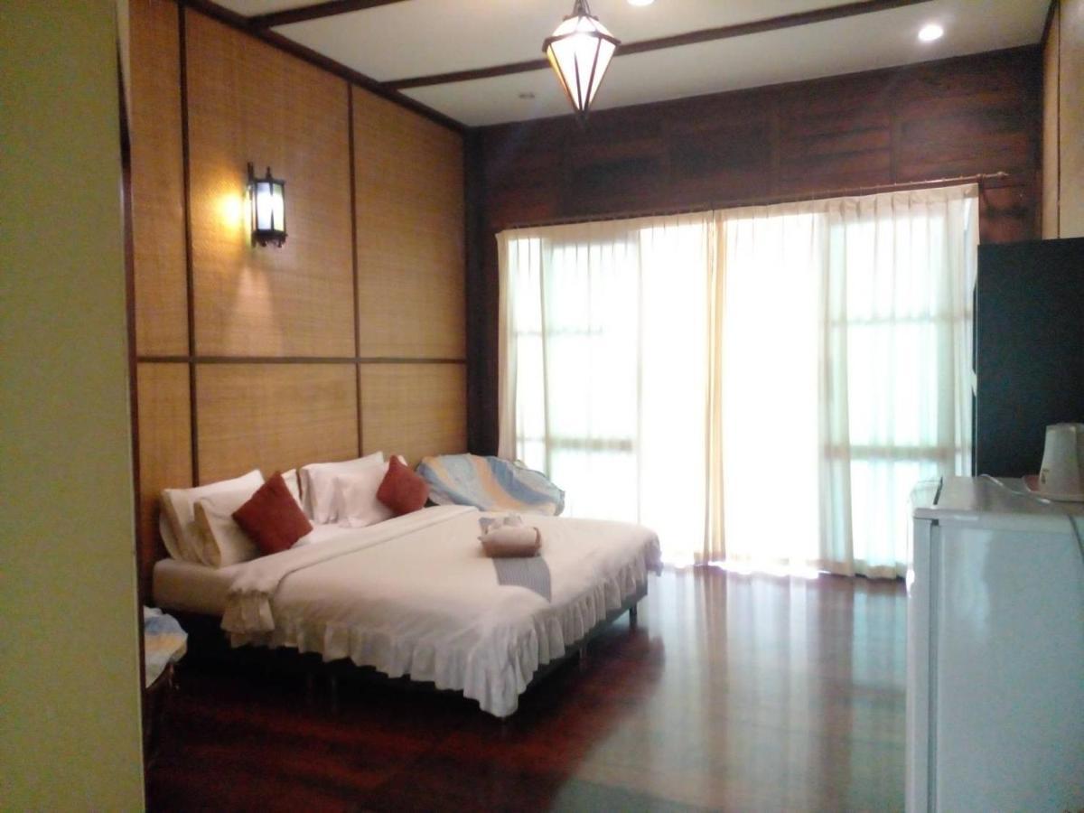 Baansuanleelawadee Resort Amphawa Extérieur photo