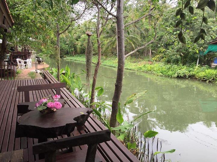 Baansuanleelawadee Resort Amphawa Extérieur photo